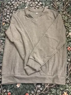 UNIQLO セーター Vネック