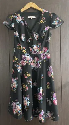 Review 花柄ワンピース