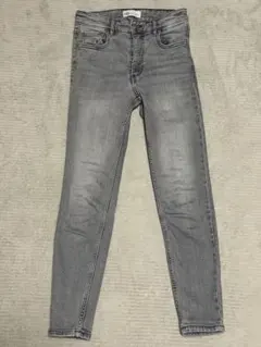 8/26までの特価値下げ❗️ZARA グレー スキニージーンズ EUR34
