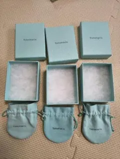 Tiffany & Co. ギフトボックスとポーチセット