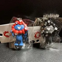 大阪関西万博　ミャクミャク立体PVCキーホルダー　黒ミャクミャク