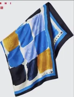 新品未使用品　MARNI UNIQLO シルクスカーフ 70x70cm ユニクロ