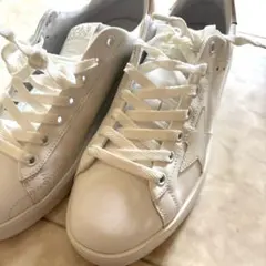 ゴールデングースレザースニーカーのサムネイル