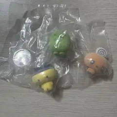 カプセルフロッキーズ　たまごっち　まめっち　くちぱっち　めめっち　３個セット