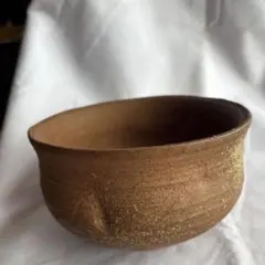 明るめの茶色の茶道用茶碗