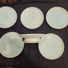 陶器製淡い青色皿セット