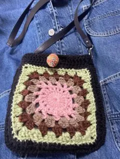 Item thumbnail for item ea0f8fe6-6c2c-4694-ac72-dd04467122f2