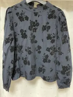 【美品】Ray Cassin 花柄ブラウスのサムネイル