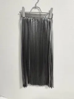 シルバー プリーツスカート