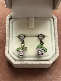 ミハエルネグリン ピアス USED