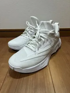 NIKE ヤニス イモータリティ 3 WHITE ✖️ WHITE