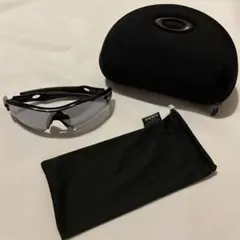 美品✨オークリー　RADAR サングラス　ブラック　09-713Jのサムネイル