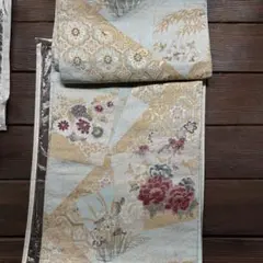 水色と金色の花柄刺繍 袋帯中古 美品袋帯 正絹 金糸 花柄 上品カラー