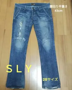 SLY ダメージフレアデニム 28サイズのサムネイル