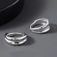 ♥️再販なし♥️ユニセックス　リングピアス　シルバー　アクセサリー　フープ　人気