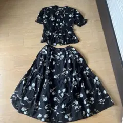 スローブイエナ ミモザ柄 ブラック セットアップ - メルカリ
