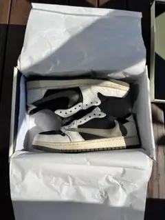 Travis Scott × Nike Women's Air Jordan 1