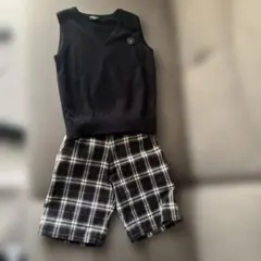 キッズ Vネックベストとチェックショートパンツセット　120cm
