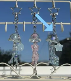 ビーズキーホルダー クラゲキーホルダー 水色 ブルーくらげ ハンドメイド
