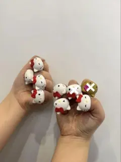 HELLO KITTY 喜怒哀楽！？ファションリングコレクション※お値下げ中