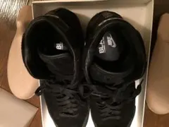 コムデギャルソンBlackとNIKEコラボのハイカットスニーカーのサムネイル