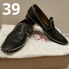 Christian Louboutin スタッズローファー 黒