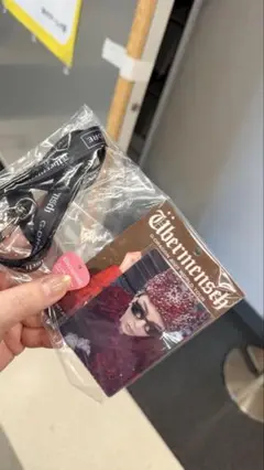 gdragon 10月21日　G-DRAGON ÜBERMENSCH VIP