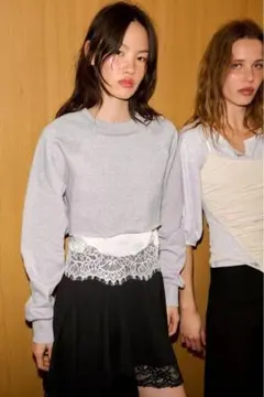 ZARA レースレイヤードスウェットトップス