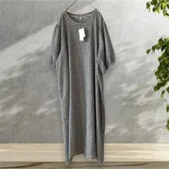 【新品】大きいサイズ　半袖ロングワンピース（4L）黒白チェック　サラッとした生地