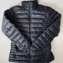Patagonia ブラック 軽量ダウンジャケット　used レディース