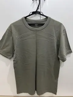 ユニクロ　クルーネックTシャツ