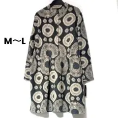 上品 凹凸総柄プリント ウエスト切替チュニックワンピース グレー サークル模様