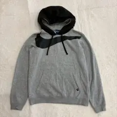 ◆ナイキ　ビッグスウッシュ　パーカー　プルオーバー　ロゴ　ポケット　コットン