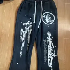 2026年最新】hellstar スウェットパンツの人気アイテム - メルカリ