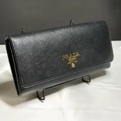 【PRADA】長財布 サフィアーノレザー ブラック ゴールドロゴ メタル 美品