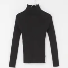 美品！『毛玉防止』ストレッチリブハイネックセーター ブラック