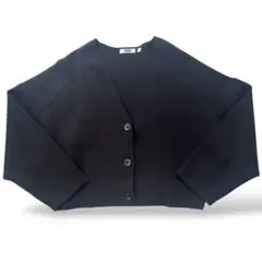 UNIQLO ブラックカーディガン Vネック 黒 シンプル