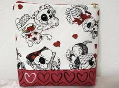 ロラライハリス　ポーチ　Puppy Toss〜