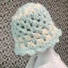 手編みハット　ハンドメイド　厚手ニット帽　バケットハット　ゆったり　フリル付き