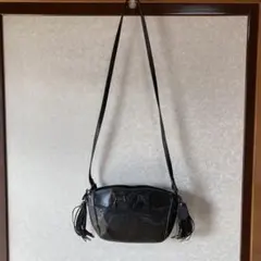 イビサ IBIZA フリンジ付き レザー ショルダーバッグ ポシェット 花柄