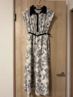 EVERY VERY NICE CLAUP 花柄ノースリーブワンピース