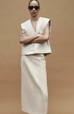 【新品未使用】ZARA ソフトミディスカート ベージュ