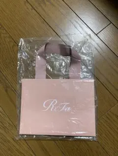 【新品】 リファ ReFa ショッパー SSS ピンク　ラッピング 紙袋
