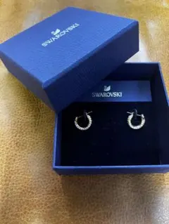 スワロフスキー ピアス(両耳用)