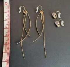 イヤリング　2点セット　ゴールド　※本物の金やダイヤモンドではありません