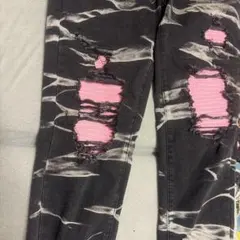 迷彩柄ダメージジーンズ