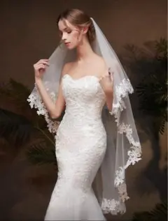 レース装飾付きホワイトウェディングベール