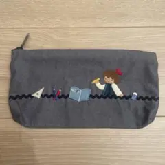 【新品】familiar ペンケースのサムネイル