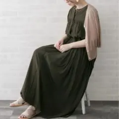 【アーバンリサーチロッソ】スタンドカラーギャザーマキシワンピース　ダークグリーン