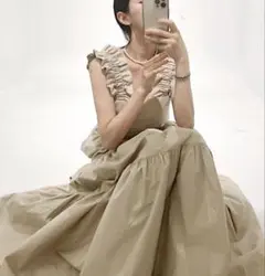 MYNE マイネ PLEATED DRESS BEIGE なぐもふうか - メルカリ